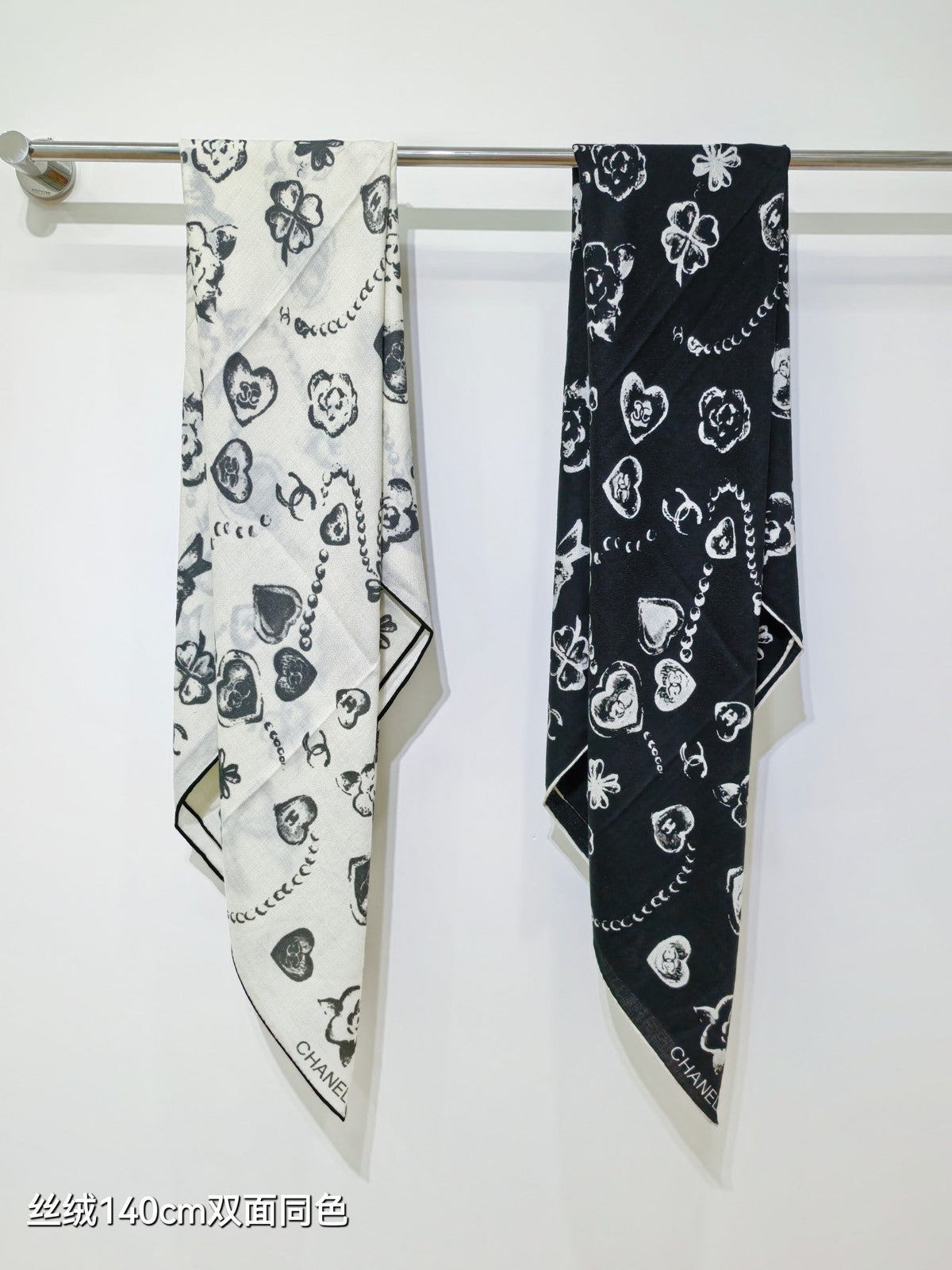 CC 25  Scarf 140CM Black Cashmere 293088