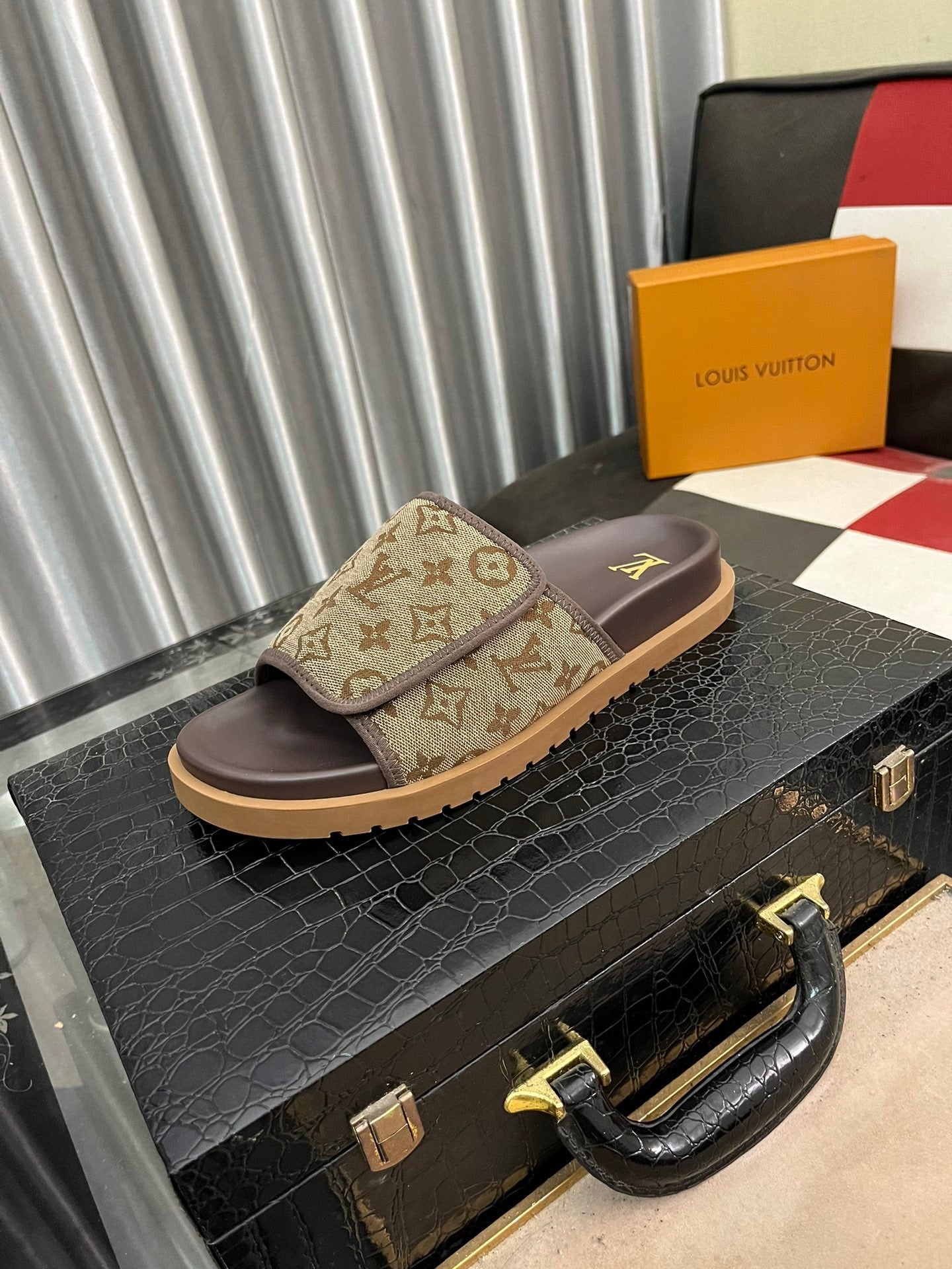 MIAMI MULE IN PEANUT BROWN MONOGRAM JACQUARD
