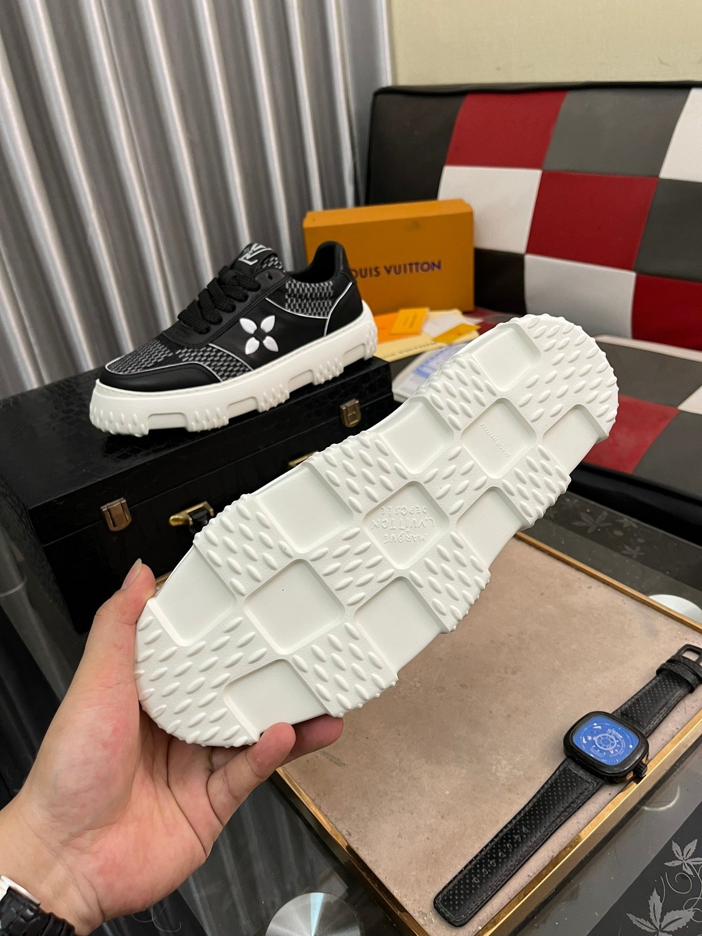 LV SNEAKER IN BLACK MONOGRAM CALFSKIN AND DENIM