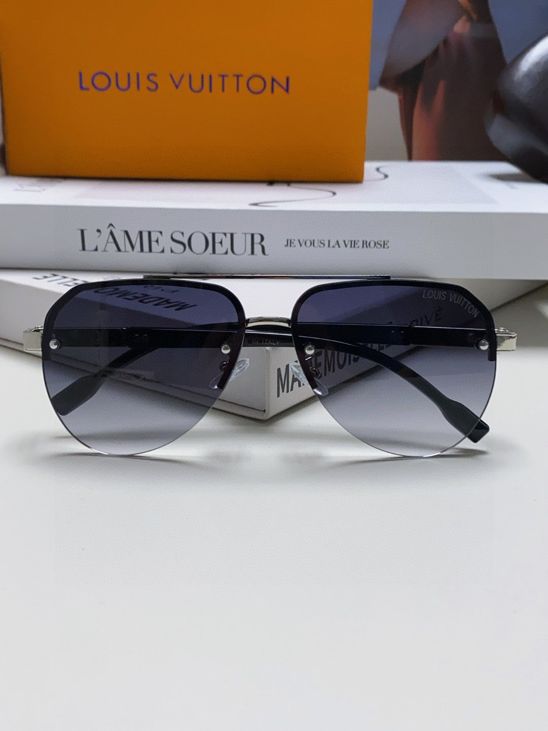 PILOT SUNGLASSES 582590 IN SILVER METAL GREY SMOKE LENSES