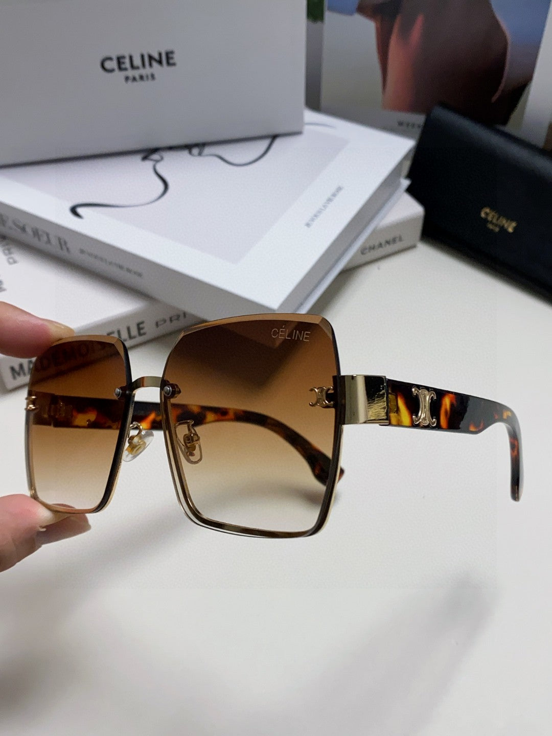 TRIOMPHE SQUARE SUNGLASSES 552781 IN HAVANA ACETATE