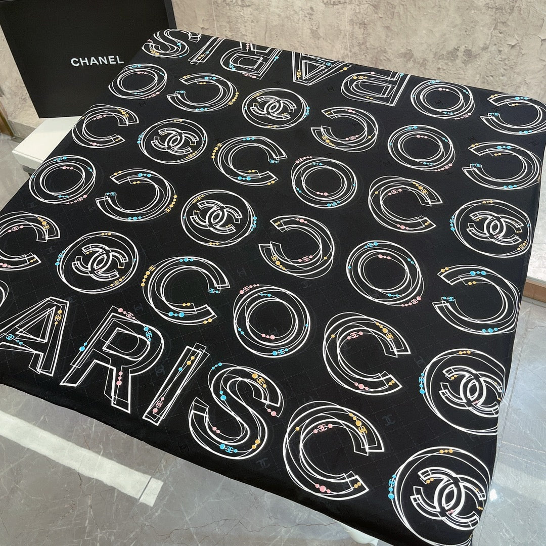 CC Square Scarf 90 CM In Black Mix White Silk 288720