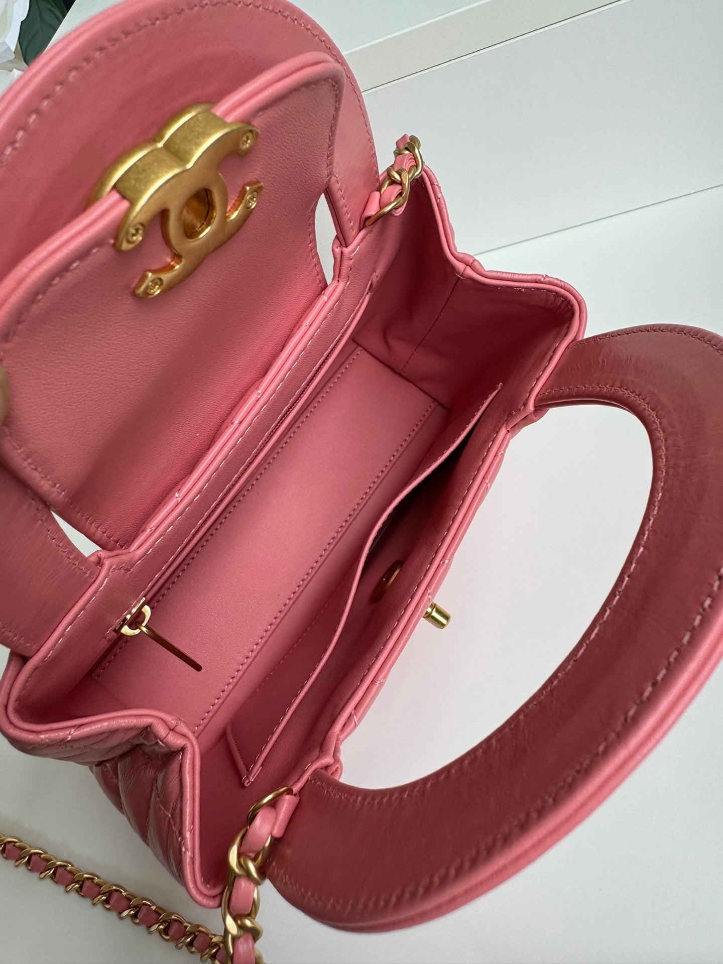 cc 24a nano 19cm kelly shopper bag hot pink lambskin