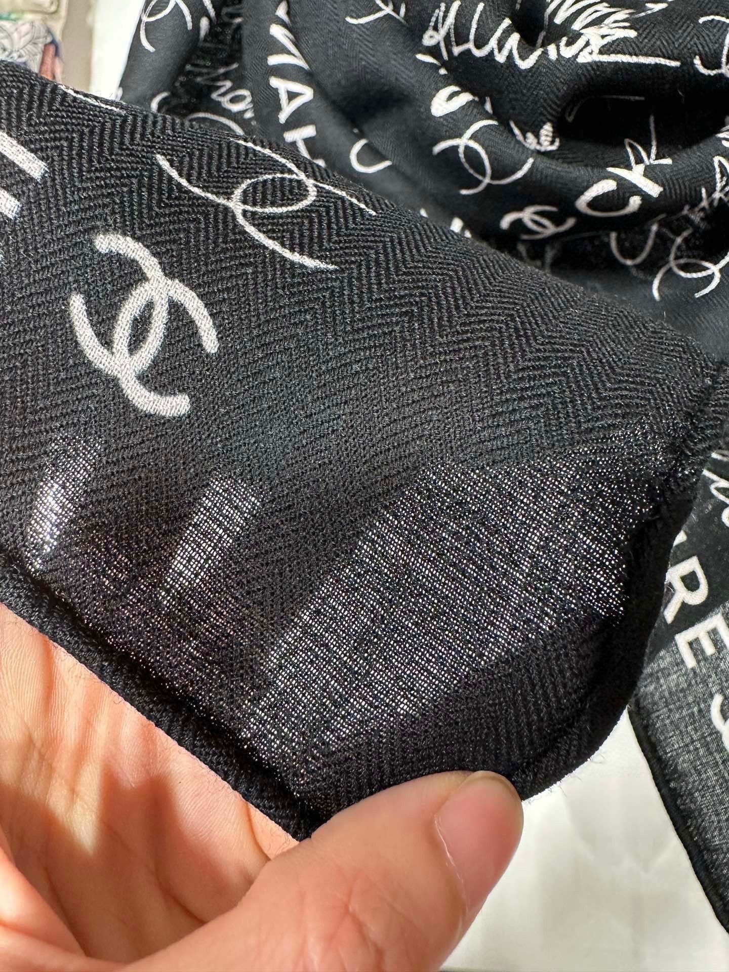 CC Square Scarf 110 CM In Black With White Text Cashmere Silk 320584