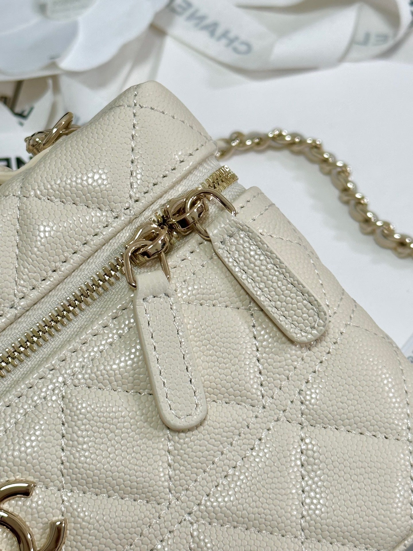 CC 25C Vanity Case Ivory White Calf Leather Light Gold Hardware 243660
