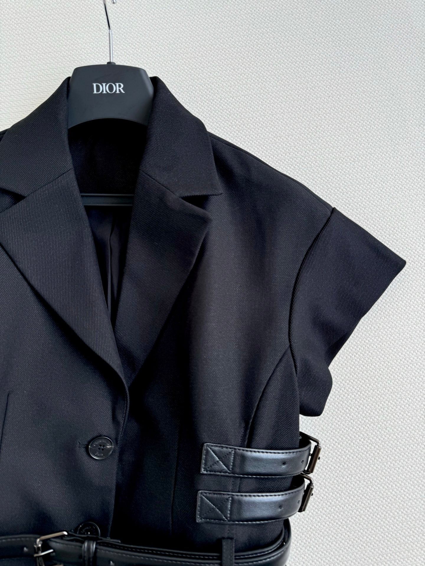 CD 25 Vest With Belt Black Wool Viscose