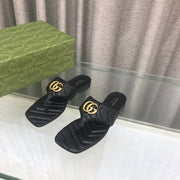 GG  marmont logo - embellished mattelasse leather sandal in black