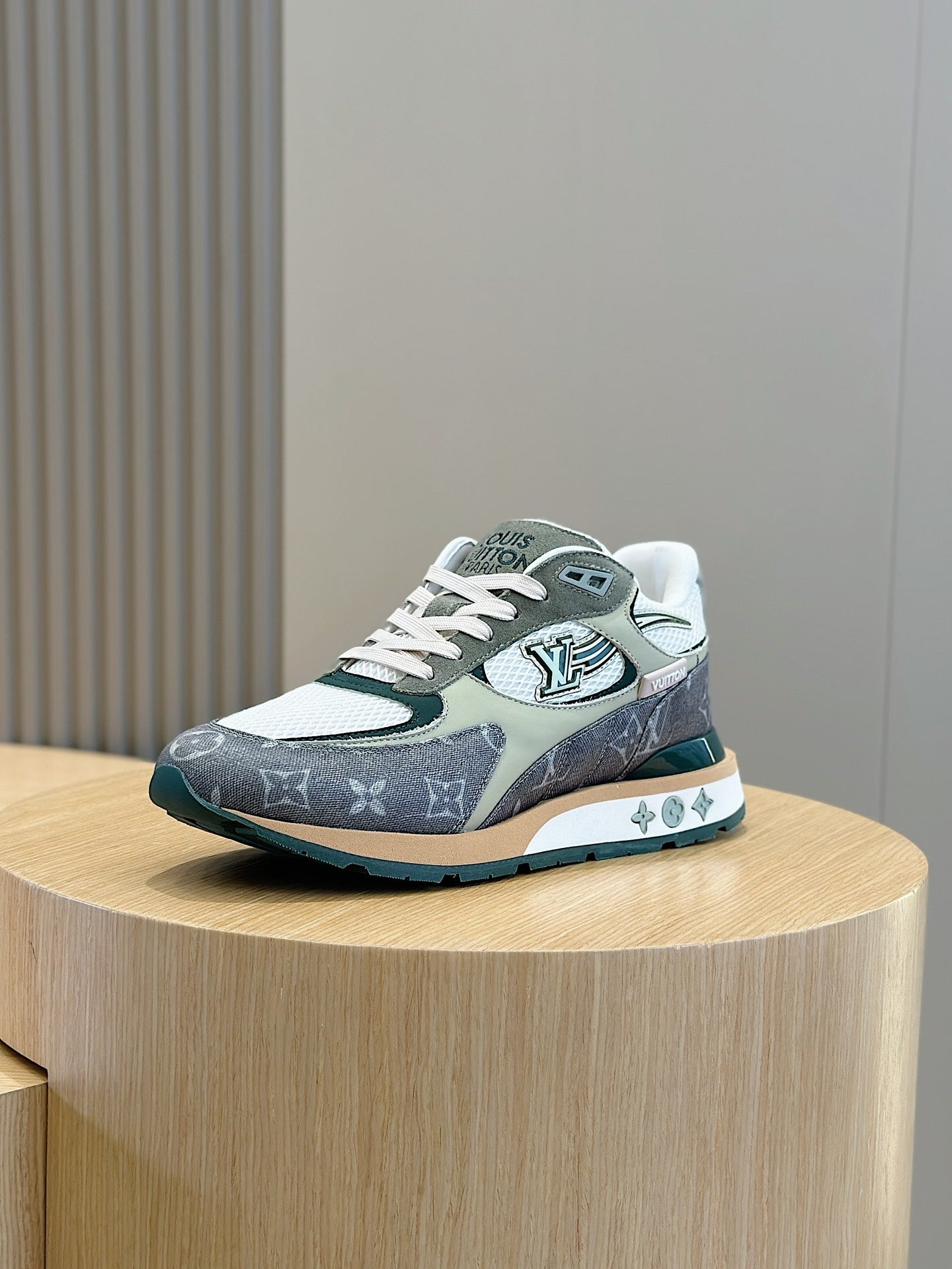 LV RUN AWAY SNEAKERS IN GREY MESH FABRIC AND SUEDE