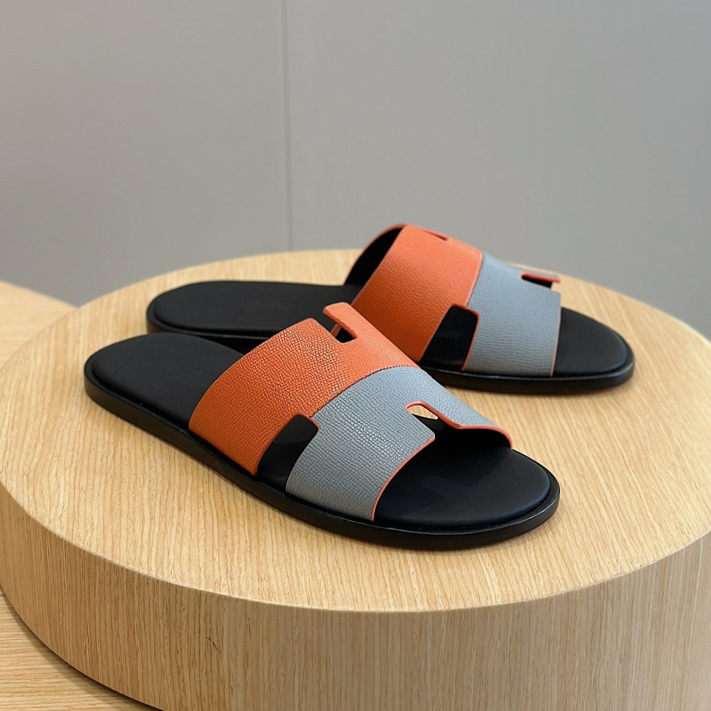HM IZMIR SANDAL FIRE AND SKY CALFSKIN