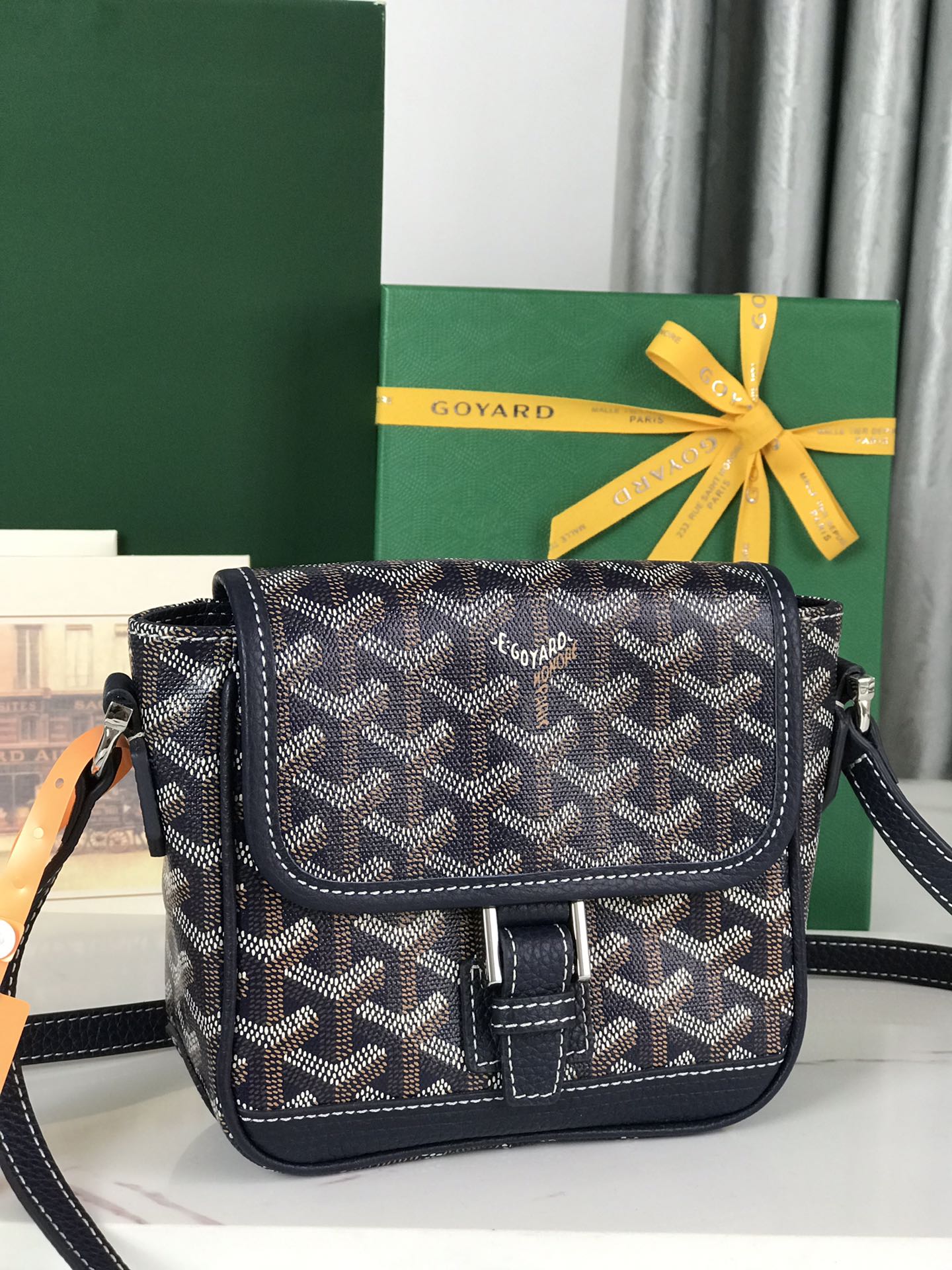 GRAND BLEU 16 IN NAVY BLUE GOYARDINE CANVAS AND LAMBSKIN