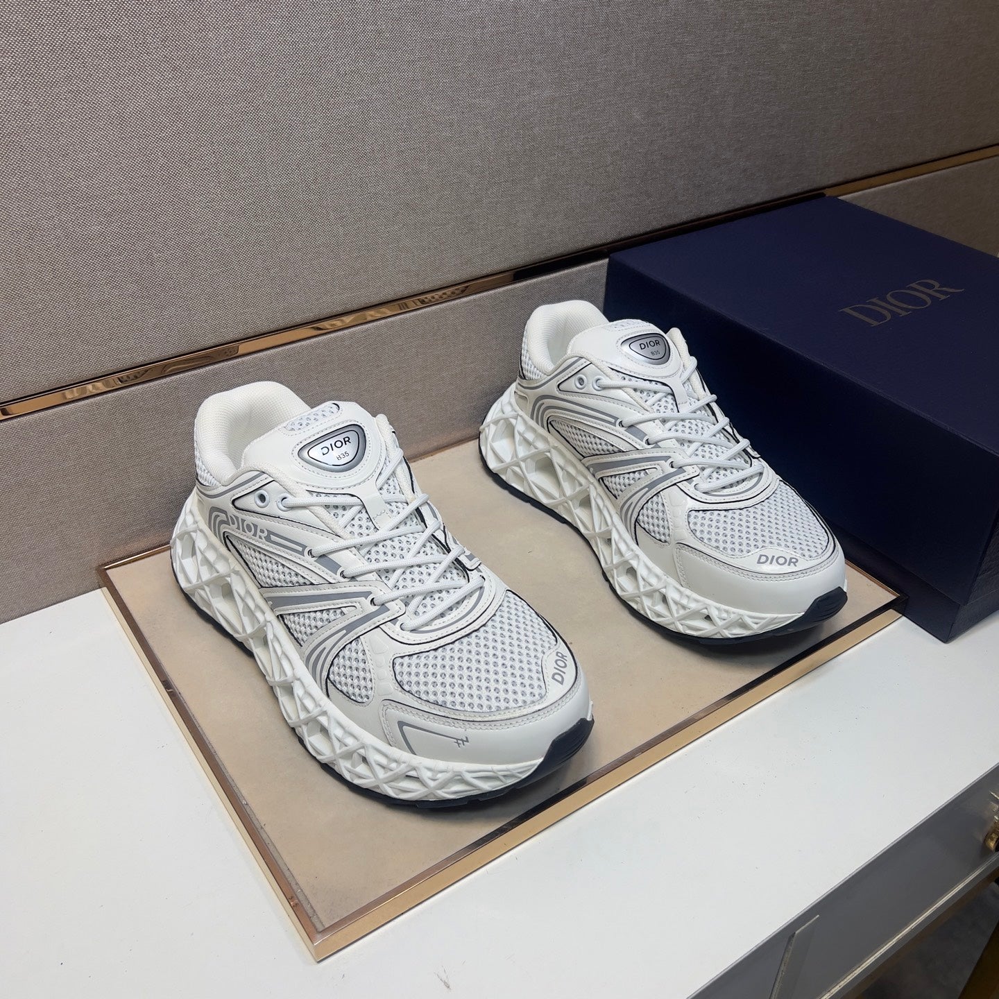 CD 25 B35 Sneaker White Mesh Rubber 649673