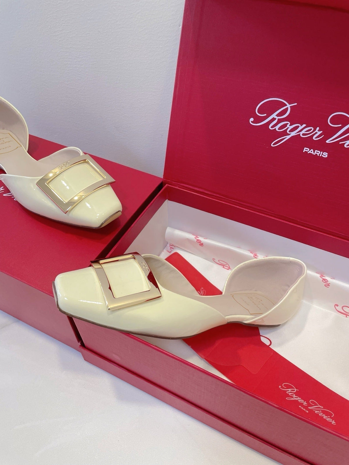 Viv Chips Ballerina Flat Milky Yellow Patent Leather 329269