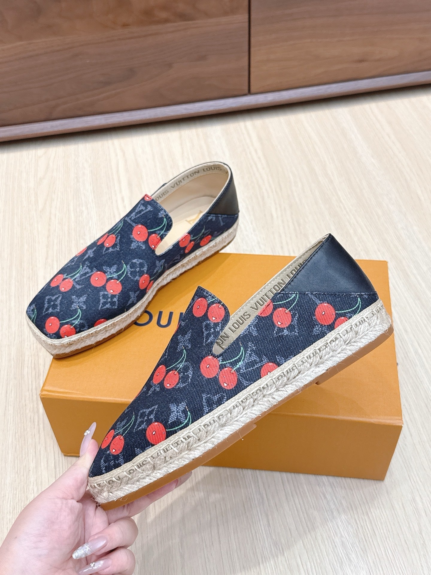 LV 26ss Loafers Dark Blue Red Monogram Denim 656961