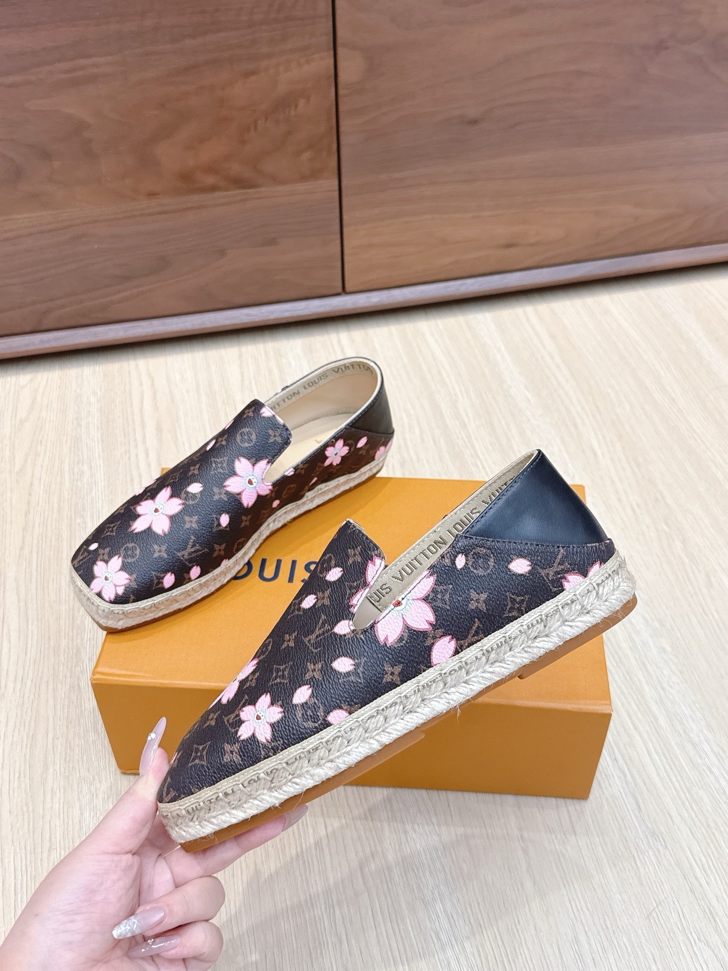 LV 26ss Loafers Brown Pink Genuine Leather 656967
