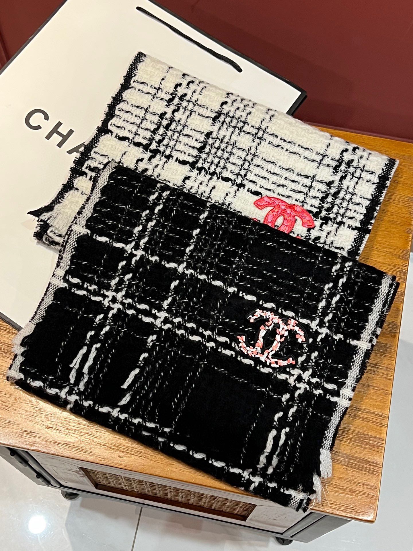 CC Scarf 185 CM White With Black Stripes Cashmere  422920