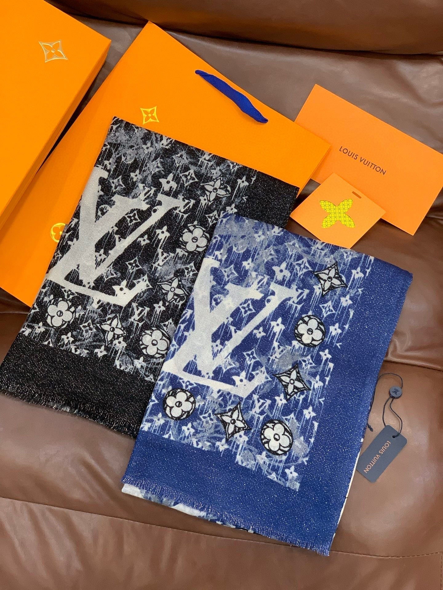 LV 25ss Scarf 200CM Black Cashmere 293141
