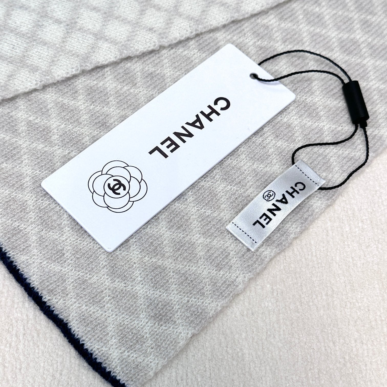 CC Scarf 190 CM In White Mix Black Cashmere  408543