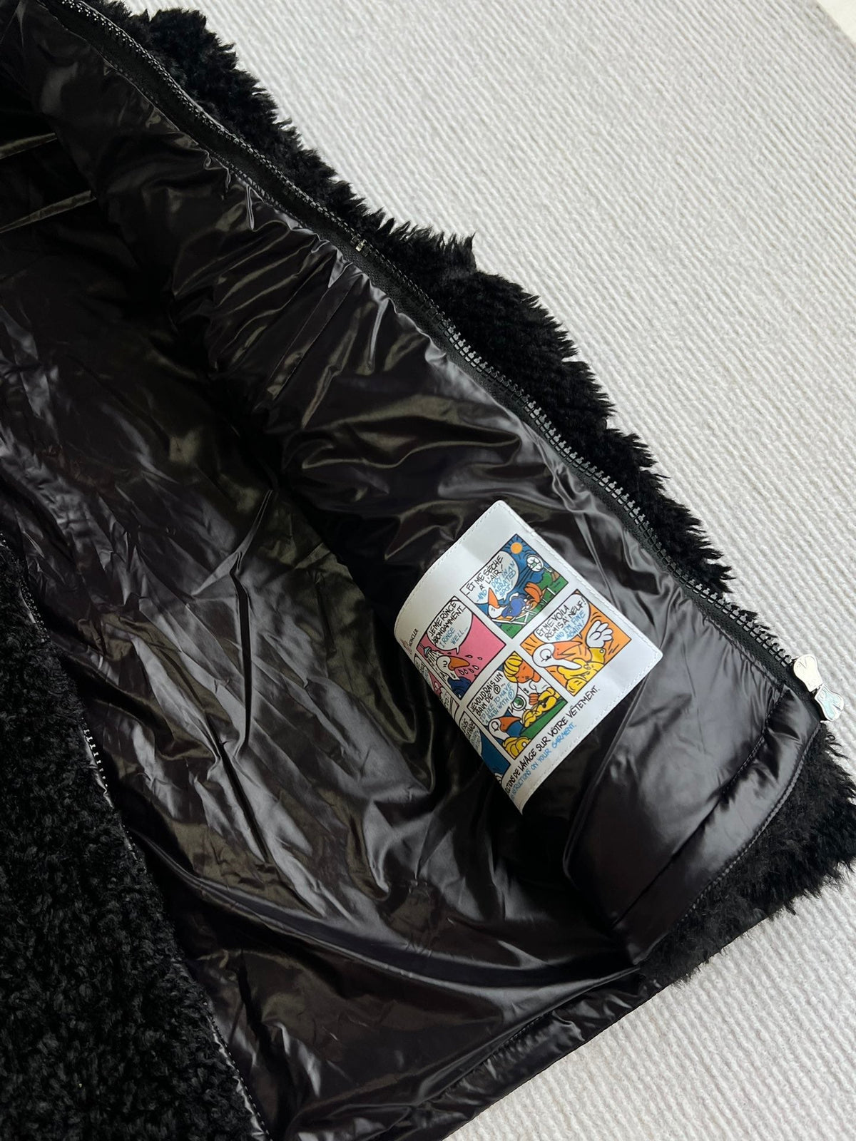 Moncler 25 Down Vest Wool And Polyester 300046