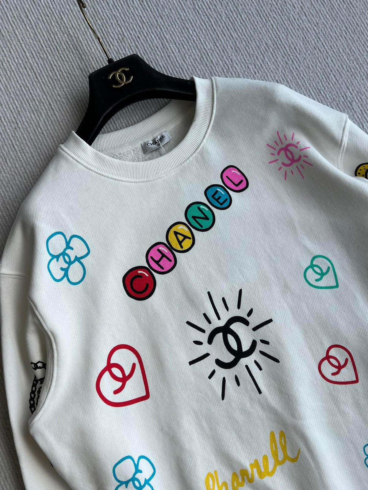 Chanel 25 Graffiti Crew Neck Sweatshirt White Cotton 312092