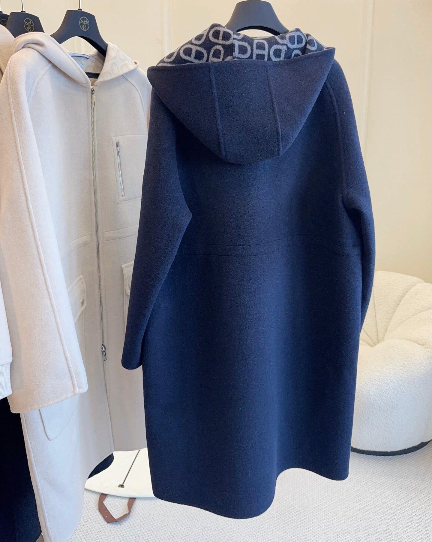 HM 25 Long Coat Cashmere Embroidered Leather 264291