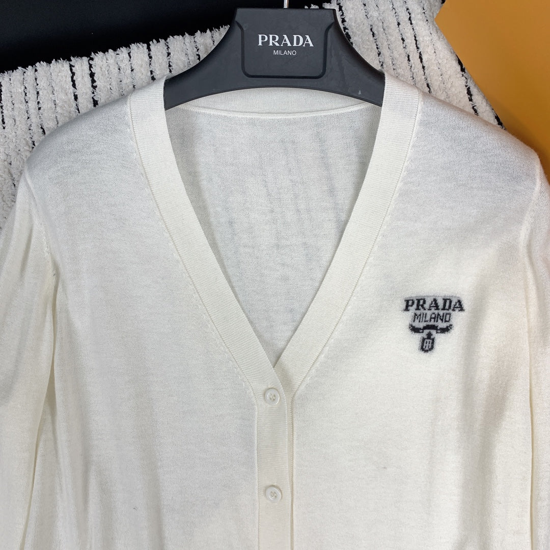 Prada 25 Cardigan Wool 281638