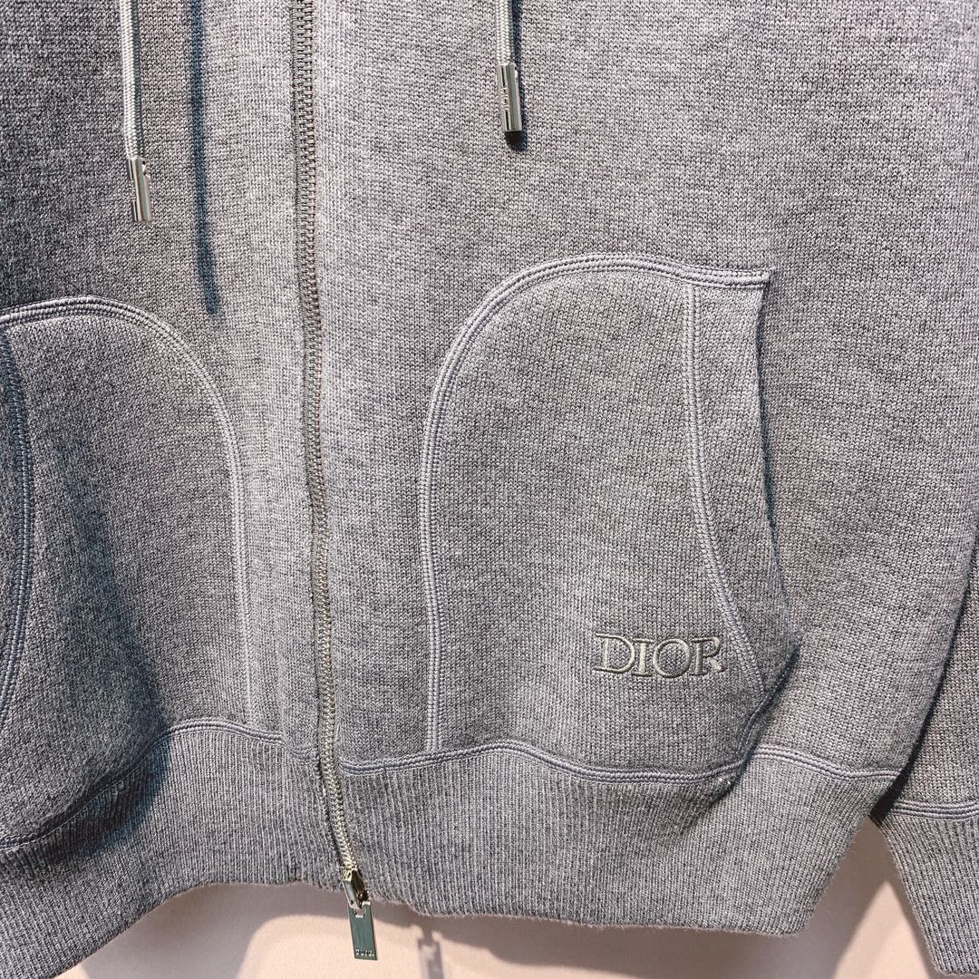 CD 25 Double-Sided Knitted Hooded Jacket 293319