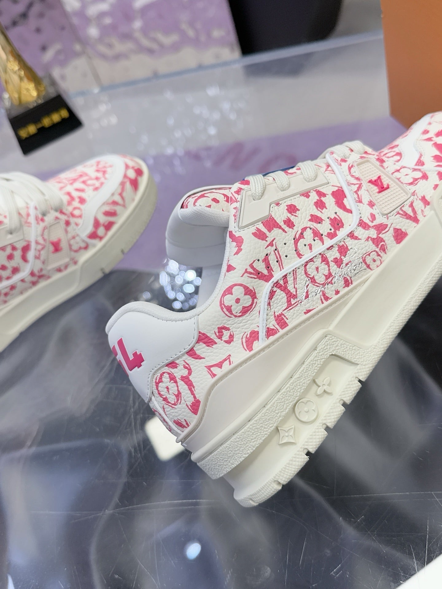 LV x Tyler 26ss Sneaker White Pink Cowhide  672144