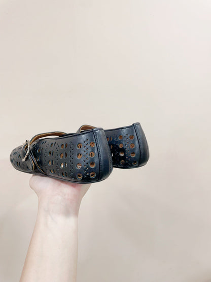 ALAIA HOLLOW BALLET FLAT IN BLACK LAMBSKIN