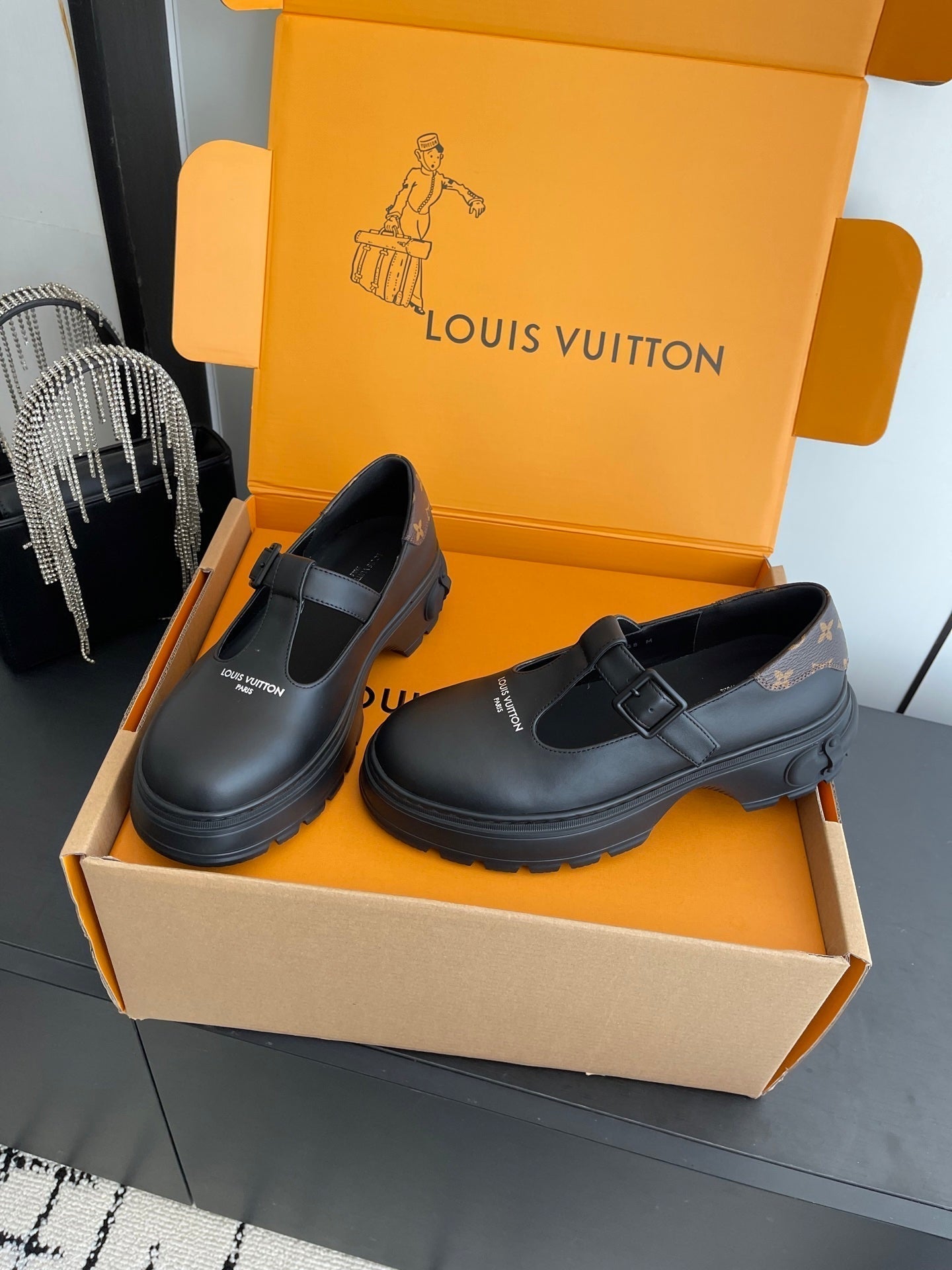 LV 26ss Platform Mary Jane Black Cowhide 631498