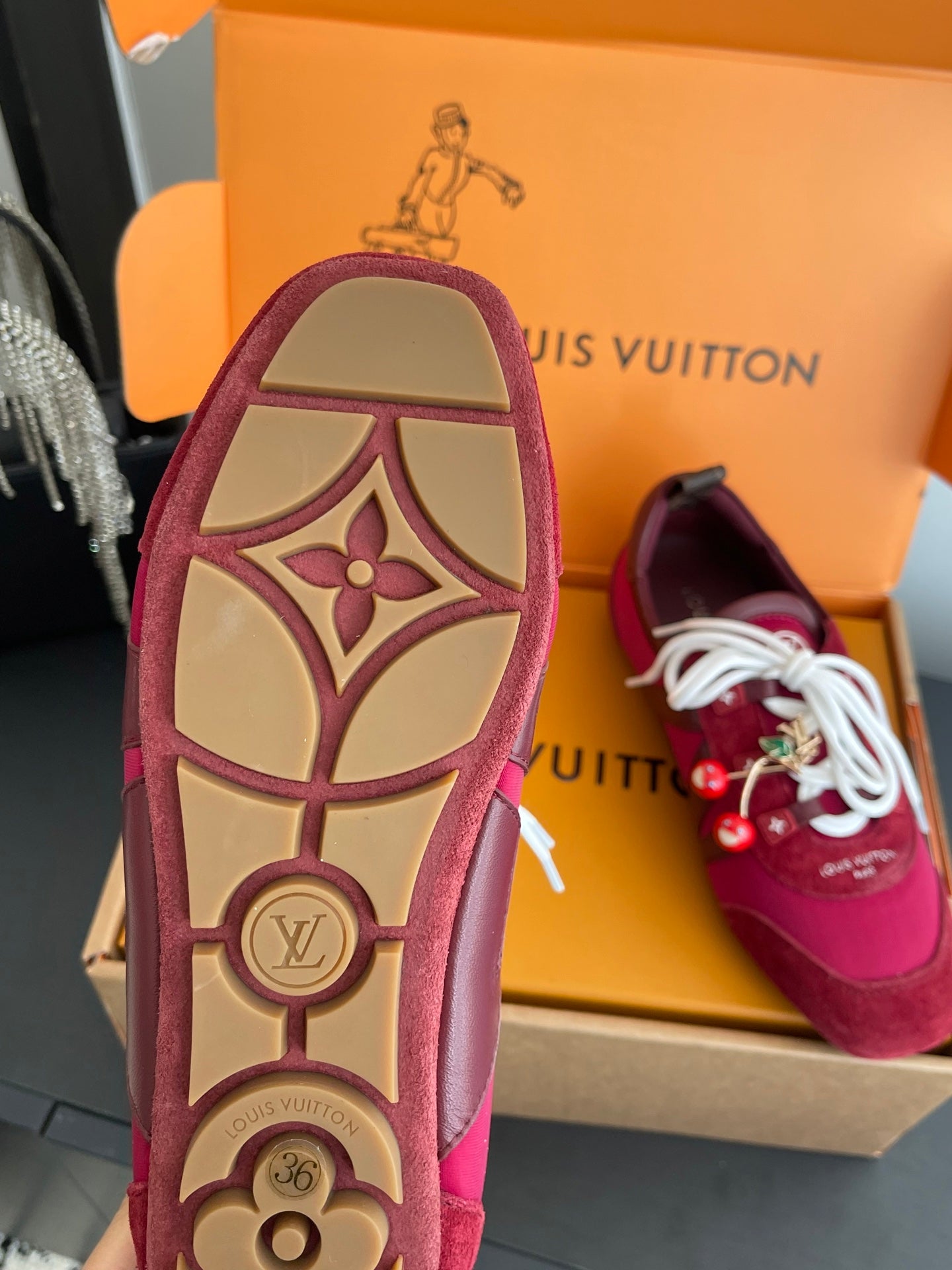 LV 26ss Ballet Sneakers Berry Red Suede 631490