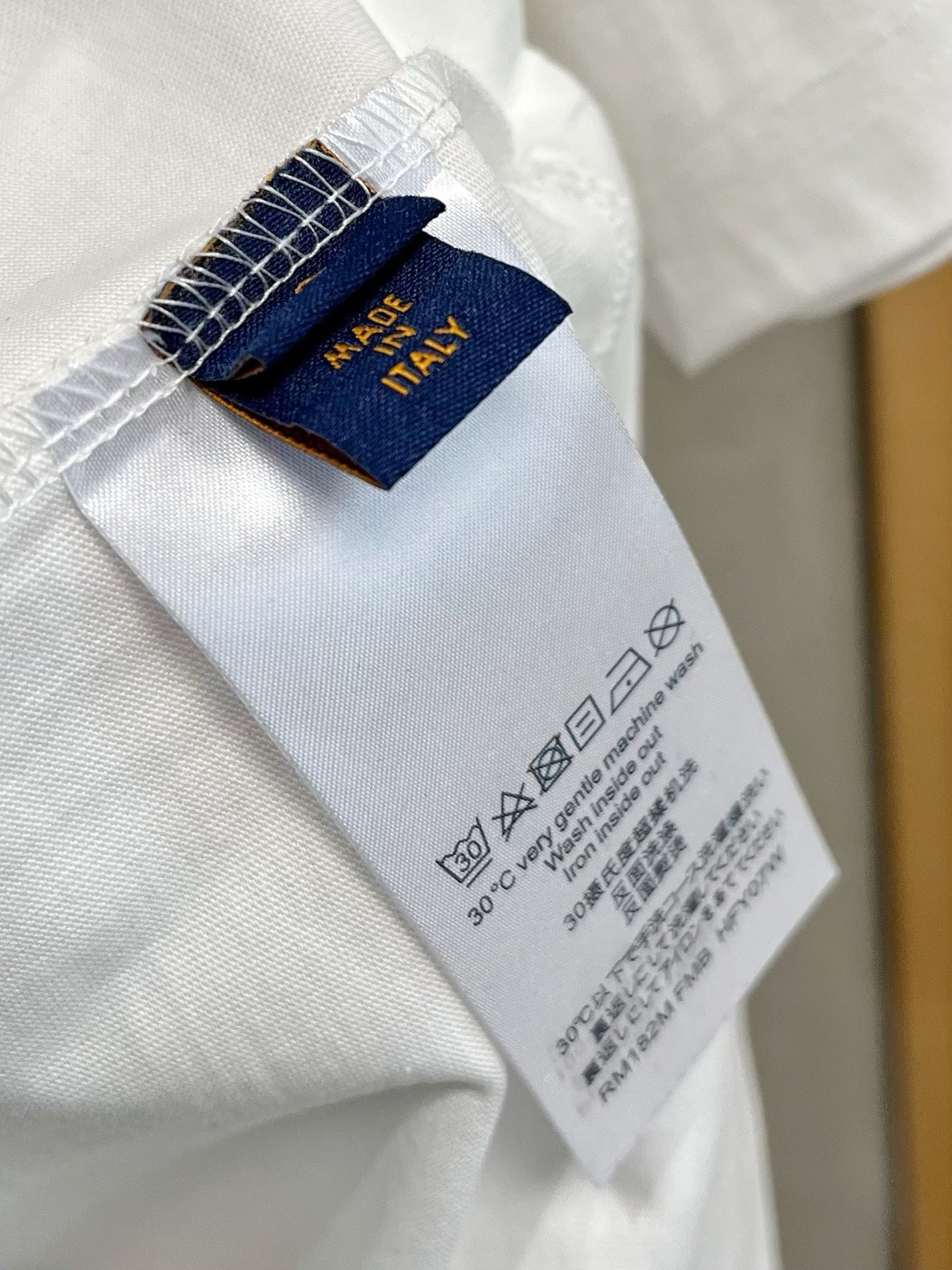 LV T-SHIRT IN WHITE EMBROIDERED LOGO PURE COTTON 238777