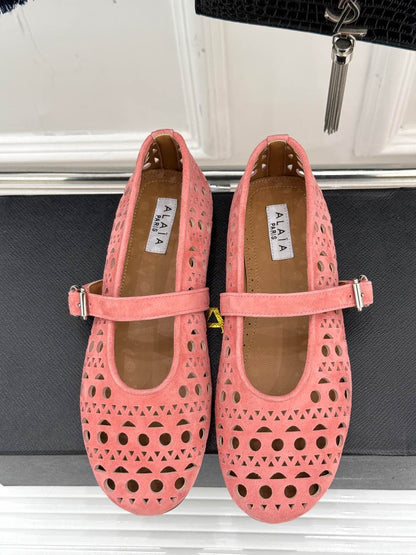 Alaia Women's Ballet Flat Pink Suede 293227