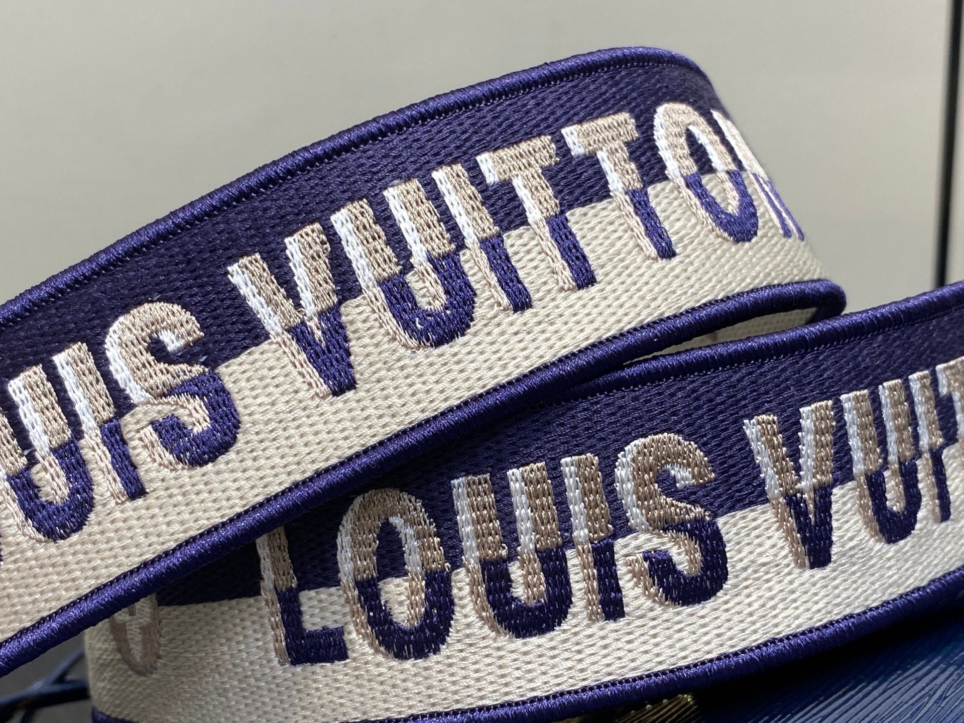 LV Cluny Bag Sapphire Blue  Epi leather