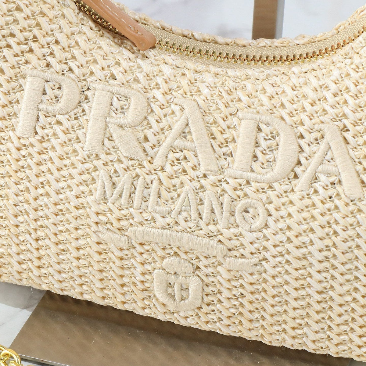 PRA 22 BAG IN BEIGE RAFFIA AND BROWN CALFSKIN GOLD HARDWARE