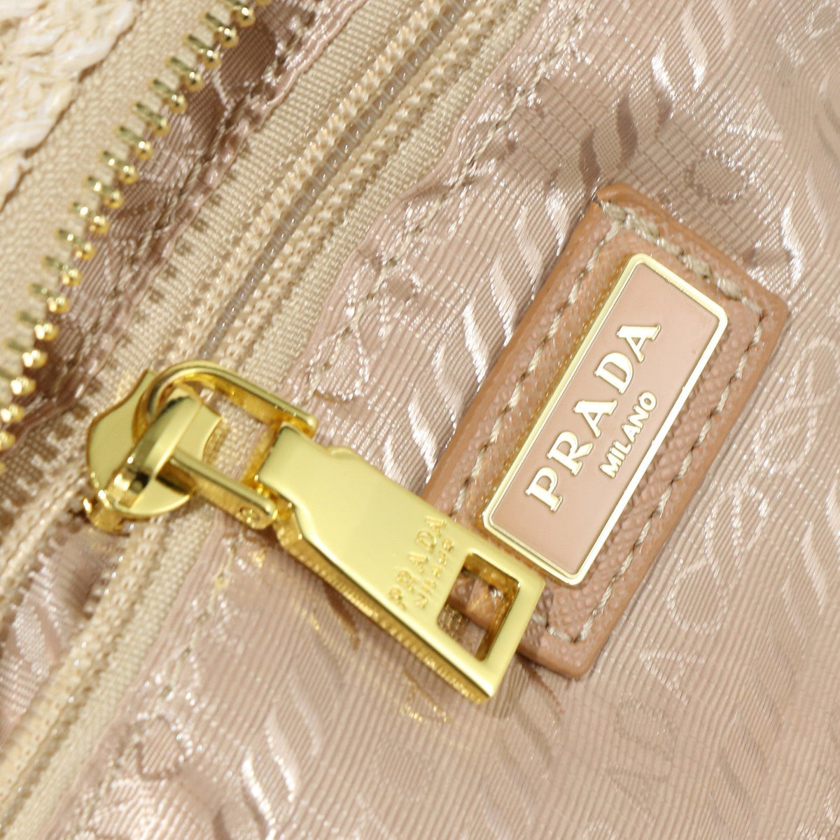 PRA 22 BAG IN BEIGE RAFFIA AND BROWN CALFSKIN GOLD HARDWARE