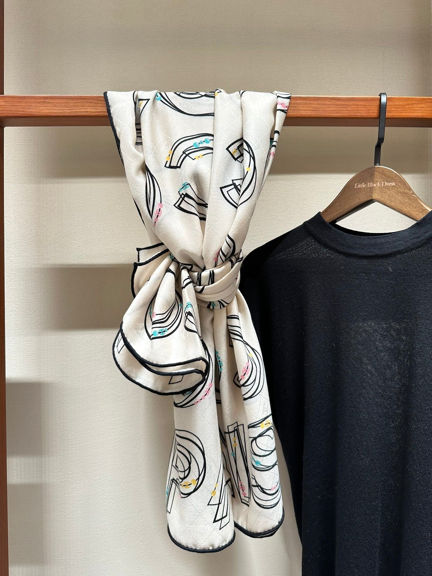 CC Square Scarf 140 CM In White Silk Cashmere 420130