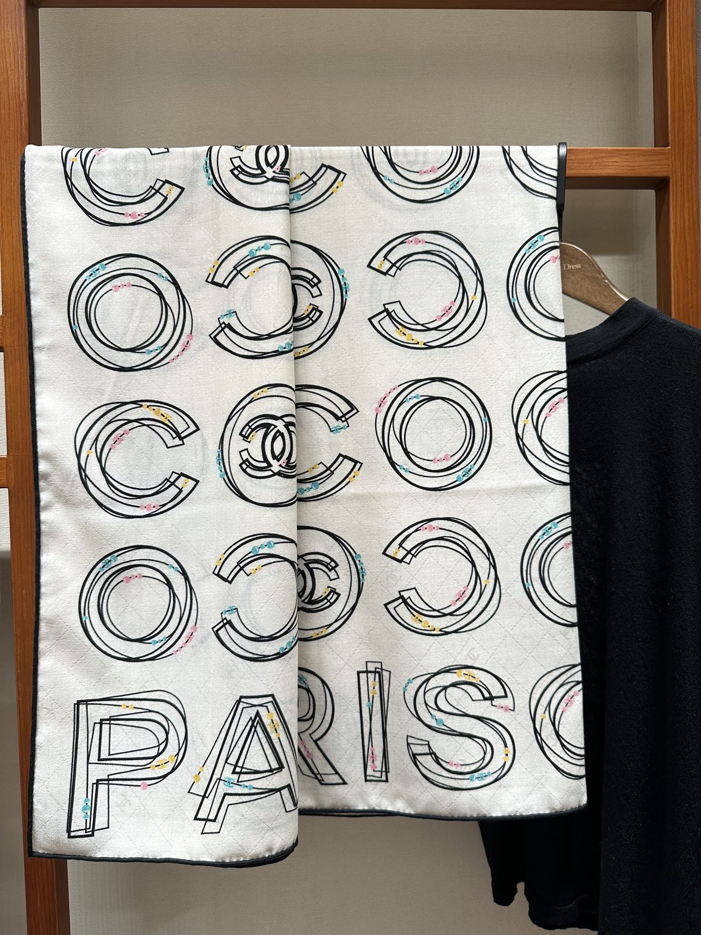 CC Square Scarf 140 CM In White Silk Cashmere 420130