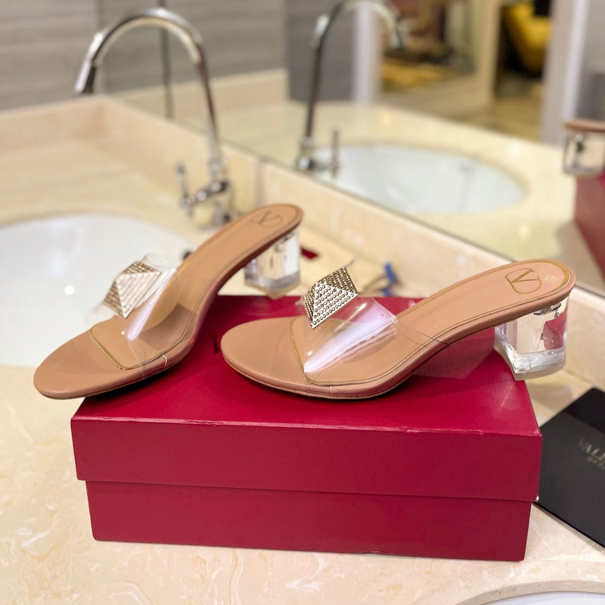 HIGH MULE 60MM IN CAMEL BEIGE SHEEPSKIN AND TRANSPARENT PVC