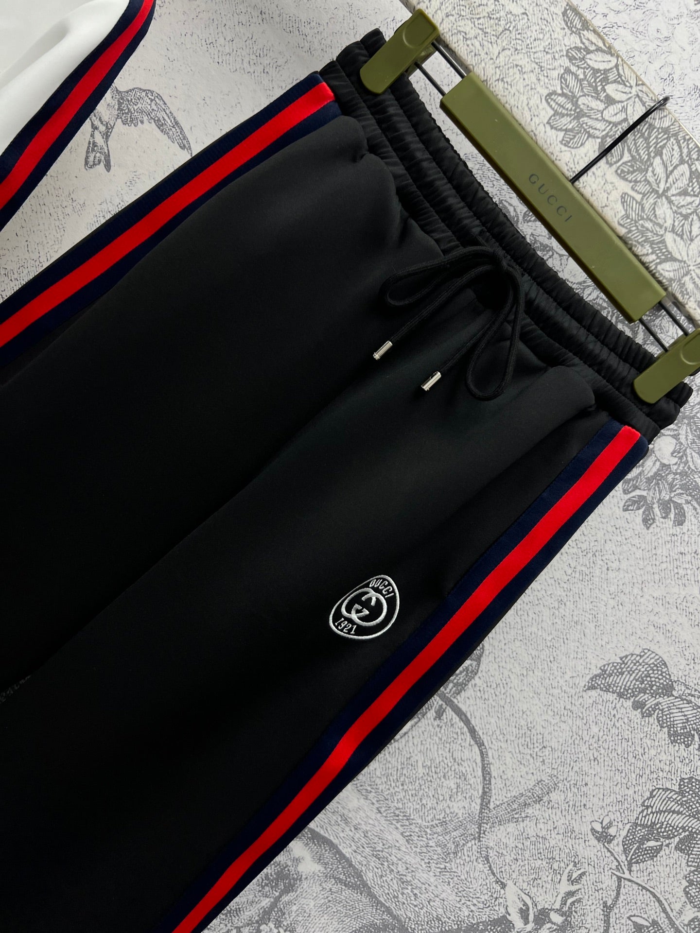 Gucci 25 Sport Suit Black White Acetate