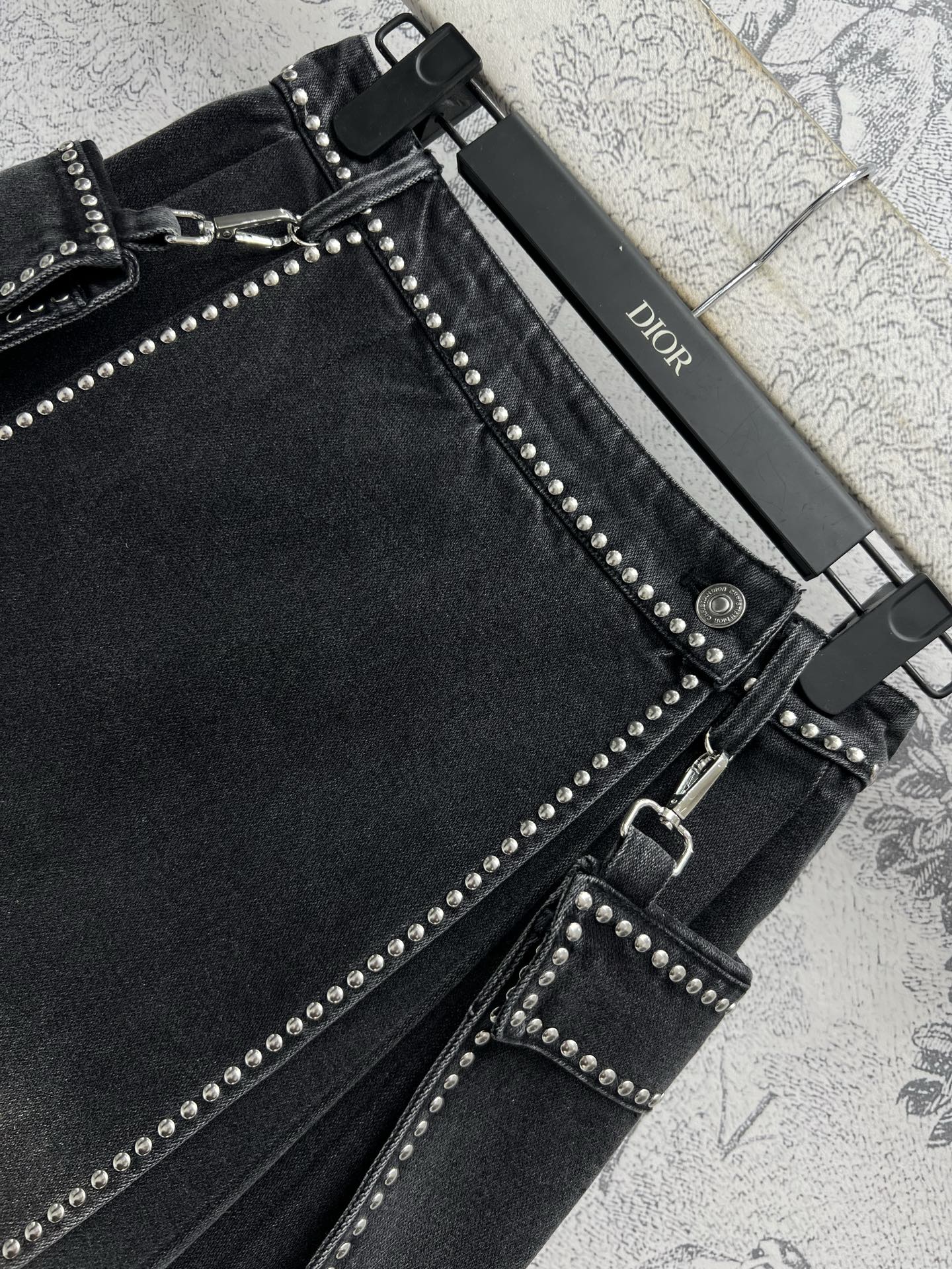 CD 25 Color Gradient Pleated Skirt Black Cotton