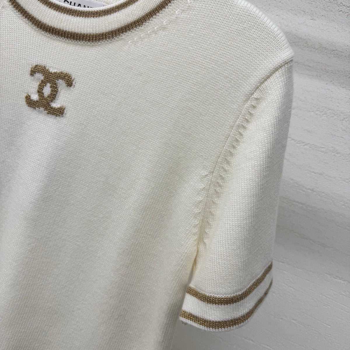 Chanel 2026 Crew Neck Short-Sleeve T-Shirt Cream Wool Cashmere 356959