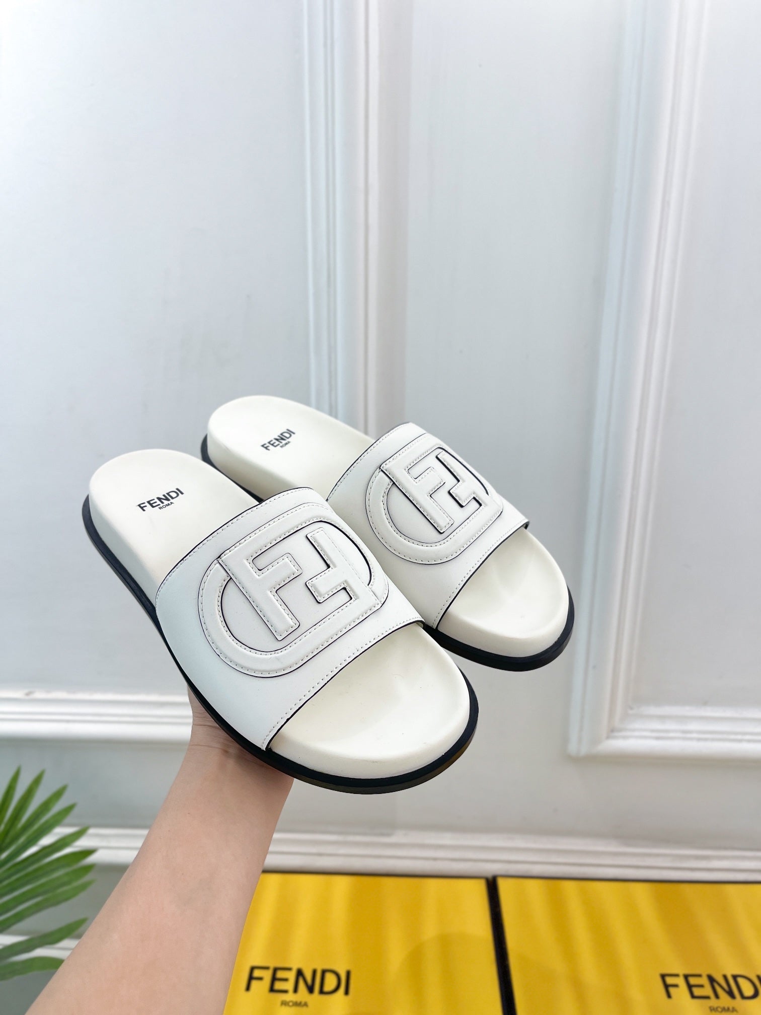 FENDI LOGO SLIDES IN WHITE CALFSKIN