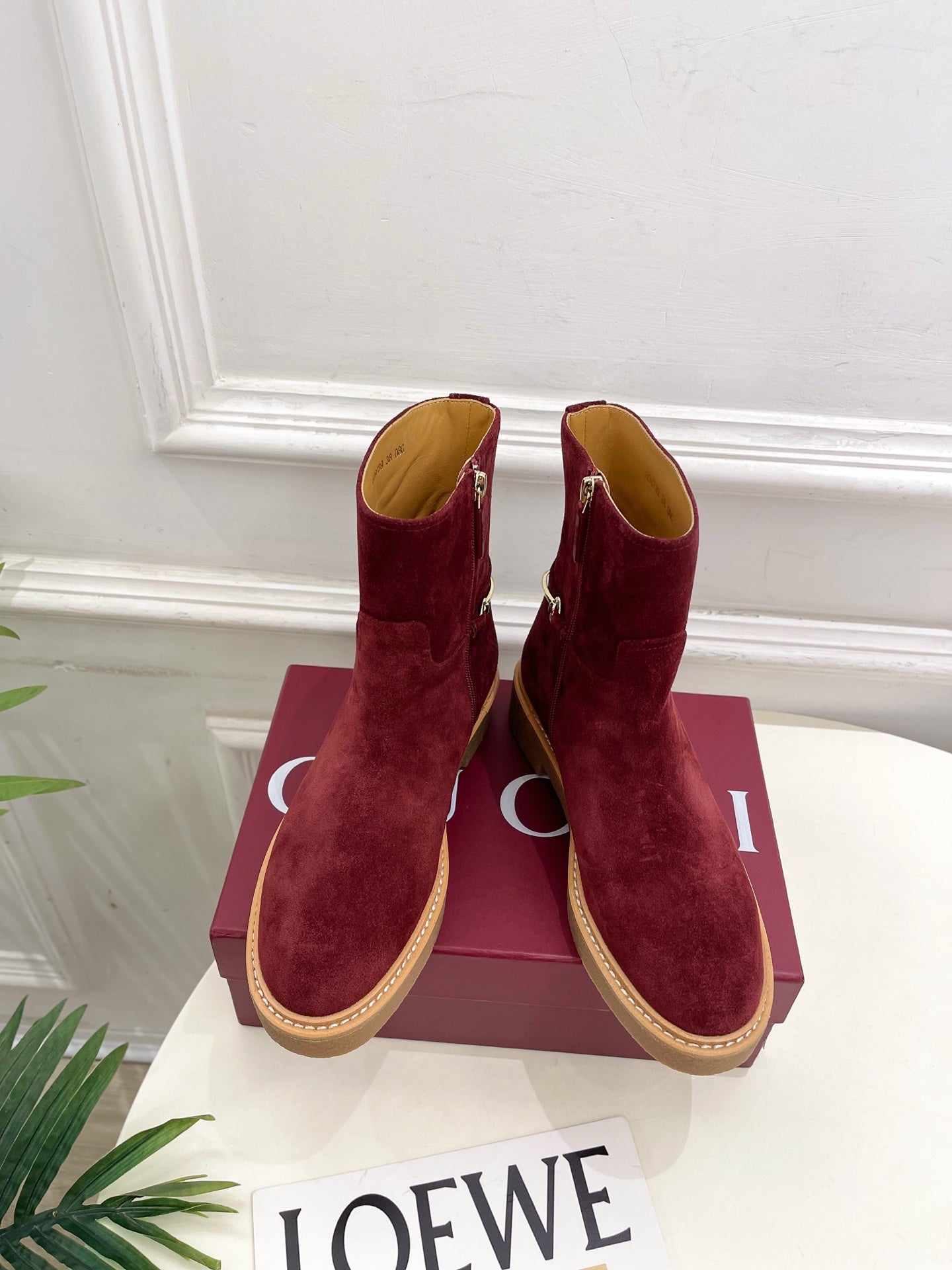 Gucci 25𝐬𝐬 horsebit ankle boots wine red suede 435375