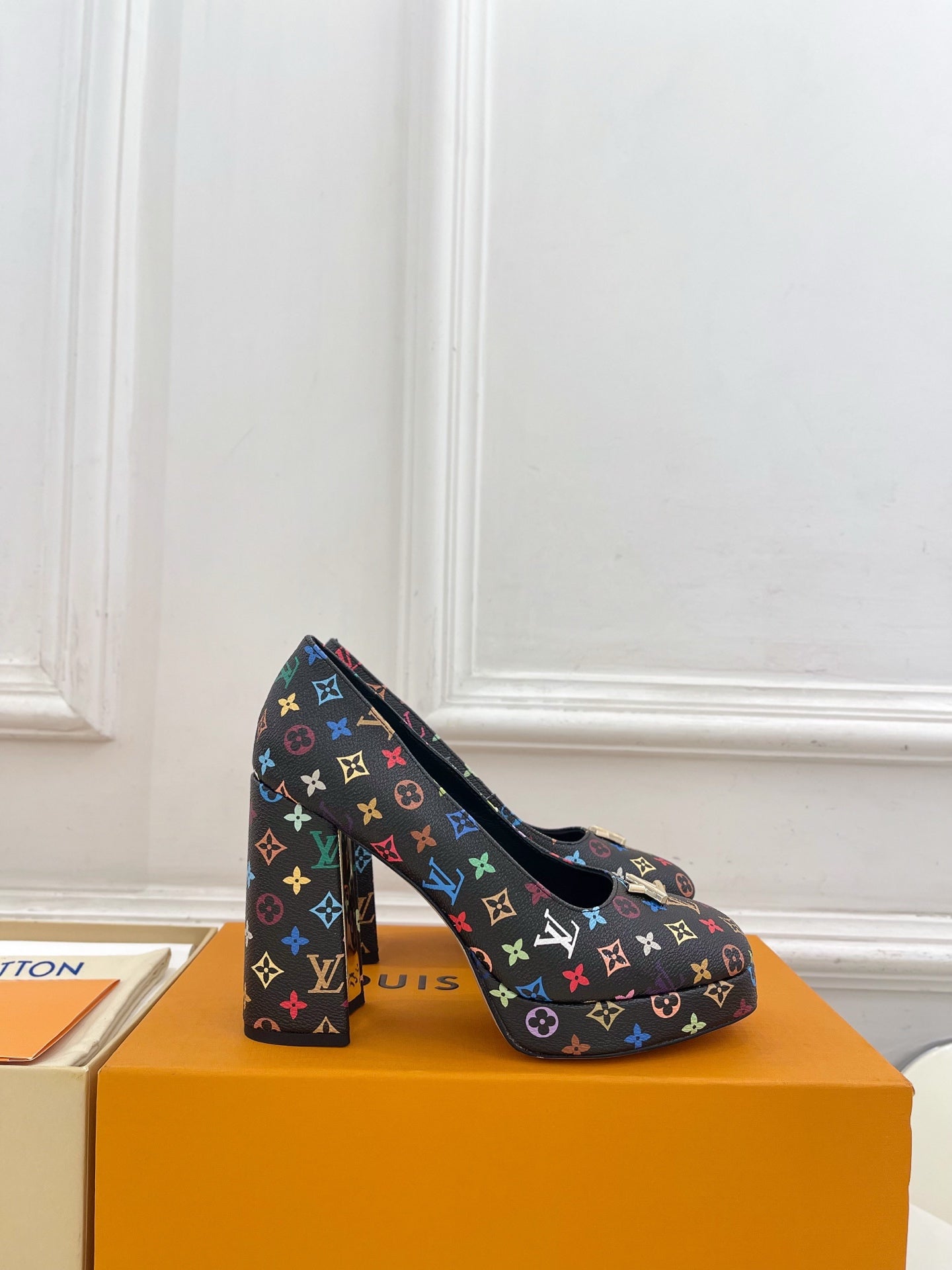 LV 26ss Pump 110 Black Monogram Multicolor Leather 631922