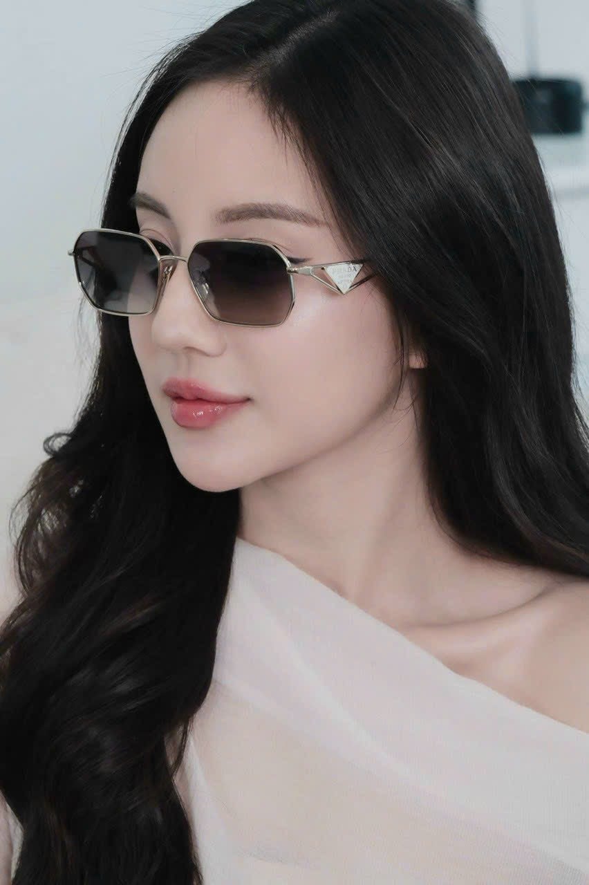 Prada Sunglasses 08